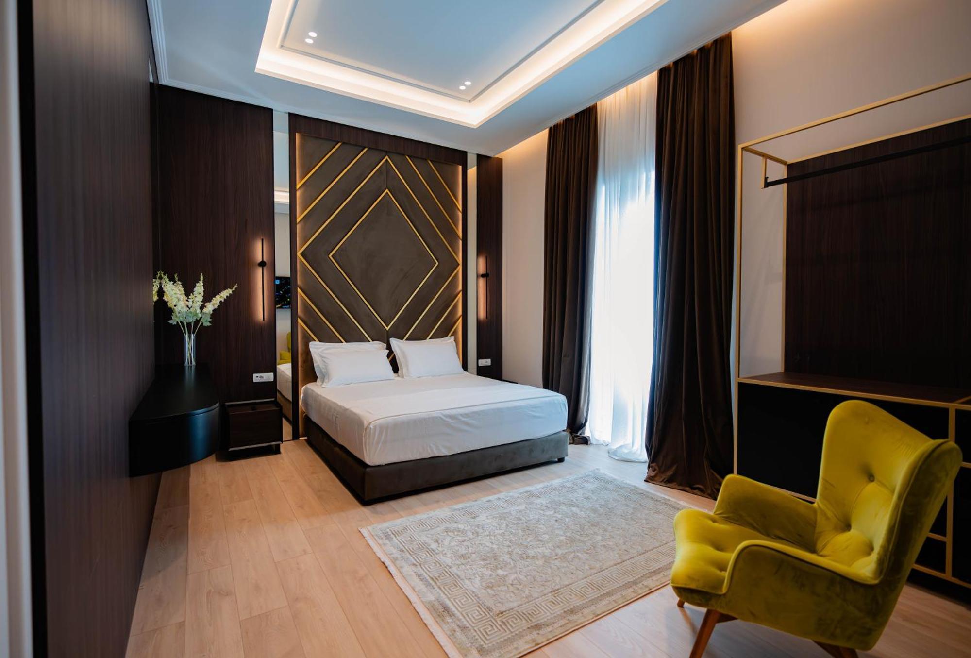 Royal Hill Hotel Vore ภายนอก รูปภาพ